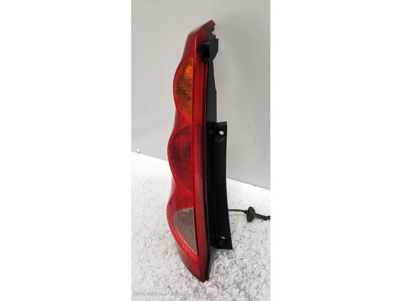 Recambio de piloto trasero izquierdo para nissan note (e11e) 1.5 dci turbodiesel cat referencia OEM IAM   