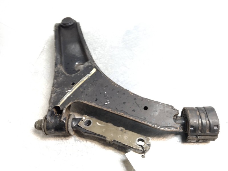 Recambio de brazo suspension inferior delantero izquierdo para suzuki swift sf berlina (ma) 1.3 gls (3-ptas.) referencia OEM IAM