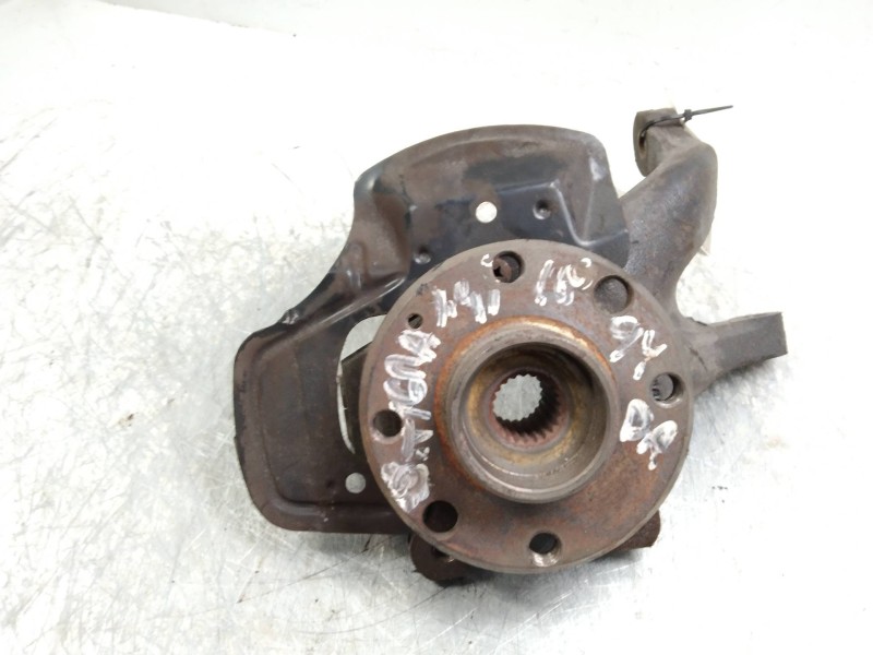 Recambio de mangueta delantera derecha para opel tigra 1.4 16v referencia OEM IAM   