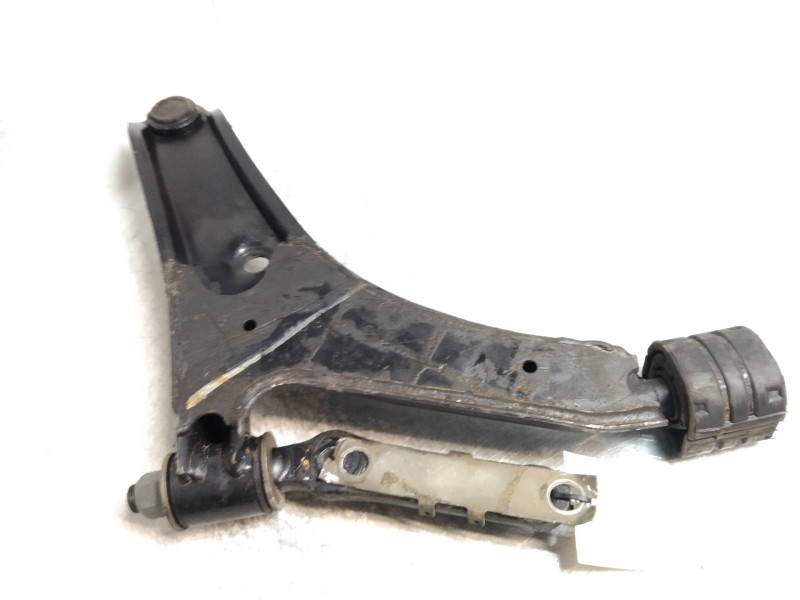 Recambio de brazo suspension inferior delantero izquierdo para suzuki swift sf berlina (ma) 1.3 cat referencia OEM IAM   