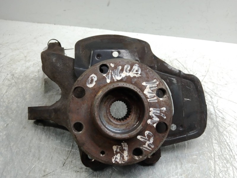 Recambio de mangueta delantera izquierda para opel tigra 1.4 16v referencia OEM IAM   