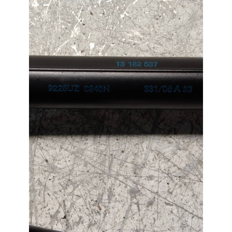 Recambio de amortiguadores maletero / porton para opel corsa d sport referencia OEM IAM 13182537  240N