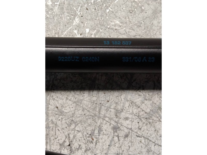 Recambio de amortiguadores maletero / porton para opel corsa d sport referencia OEM IAM 13182537  240N