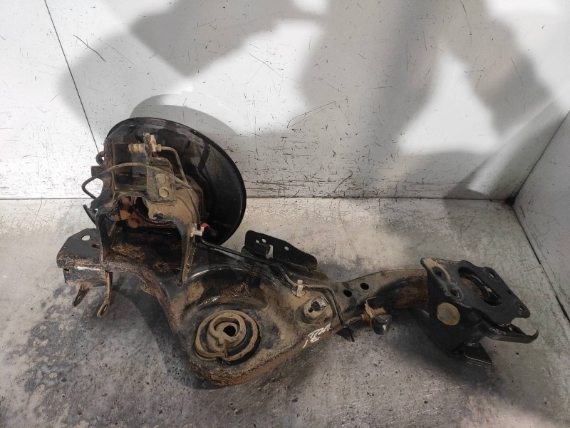 Recambio de mangueta trasera izquierda para nissan qashqai (j10) acenta referencia OEM IAM   