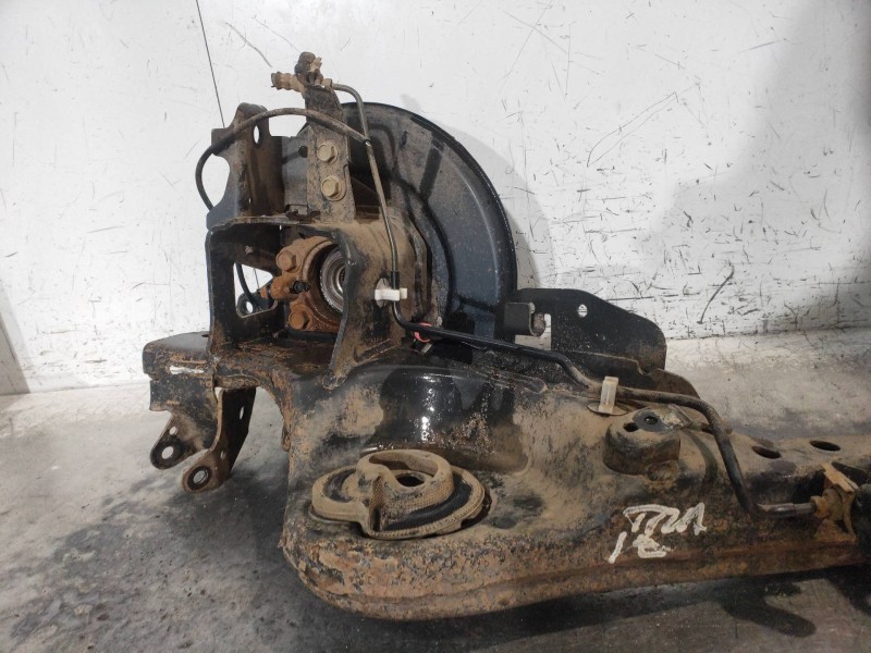 Recambio de mangueta trasera izquierda para nissan qashqai (j10) acenta referencia OEM IAM   