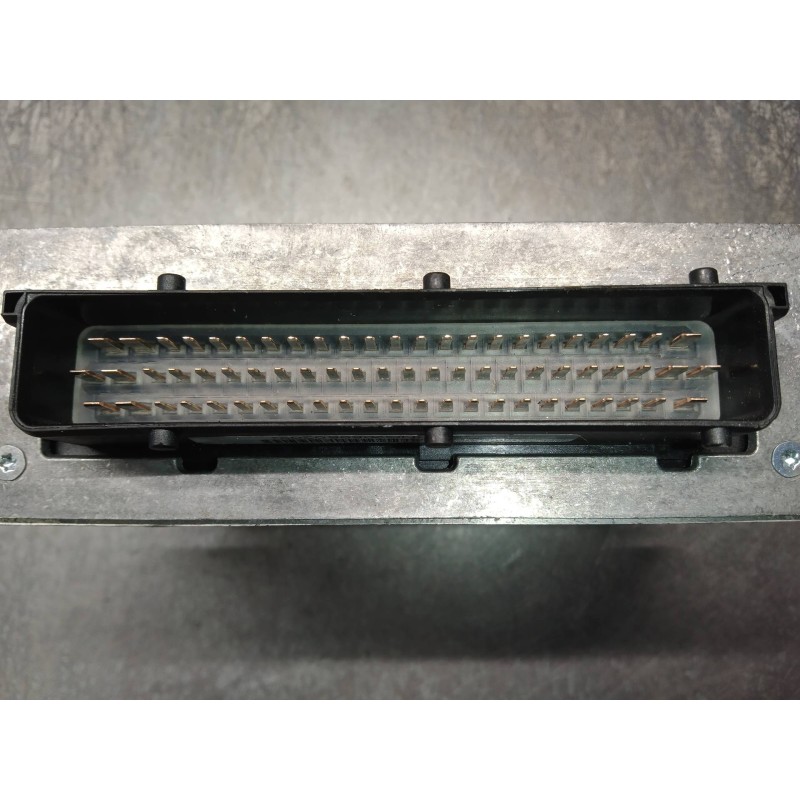 Recambio de centralita motor uce para saab 9-5 sedán 2.0 t e ecopower referencia OEM IAM T77A01 5380738 5380076