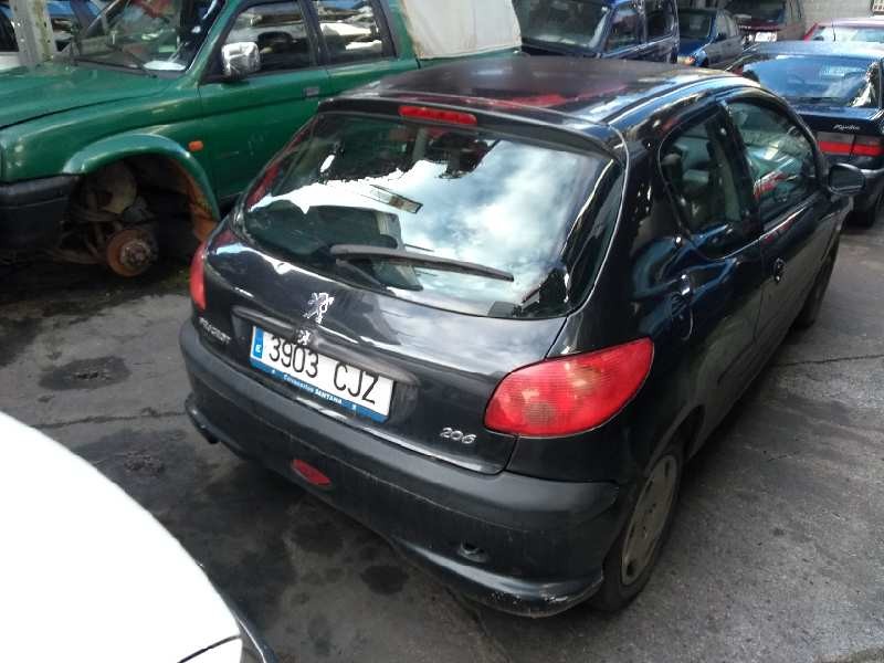 peugeot 206 berlina del año 2003