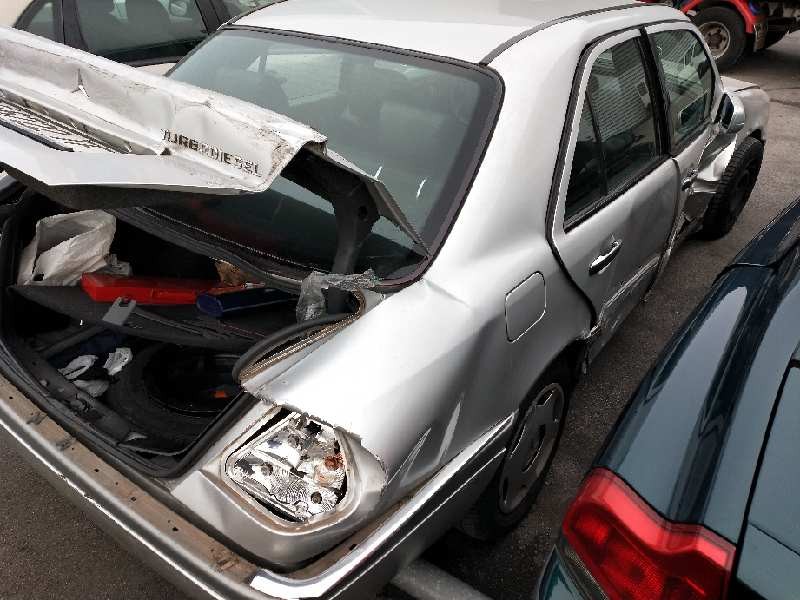 mercedes clase c (w202) berlina del año 1997