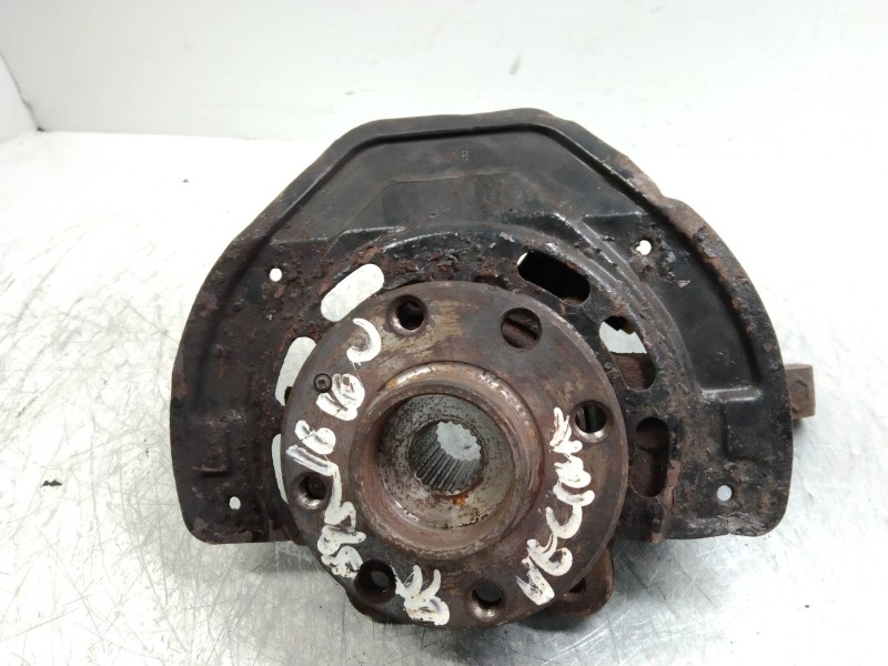 Recambio de mangueta delantera derecha para opel vectra b berlina 1.6 16v referencia OEM IAM   