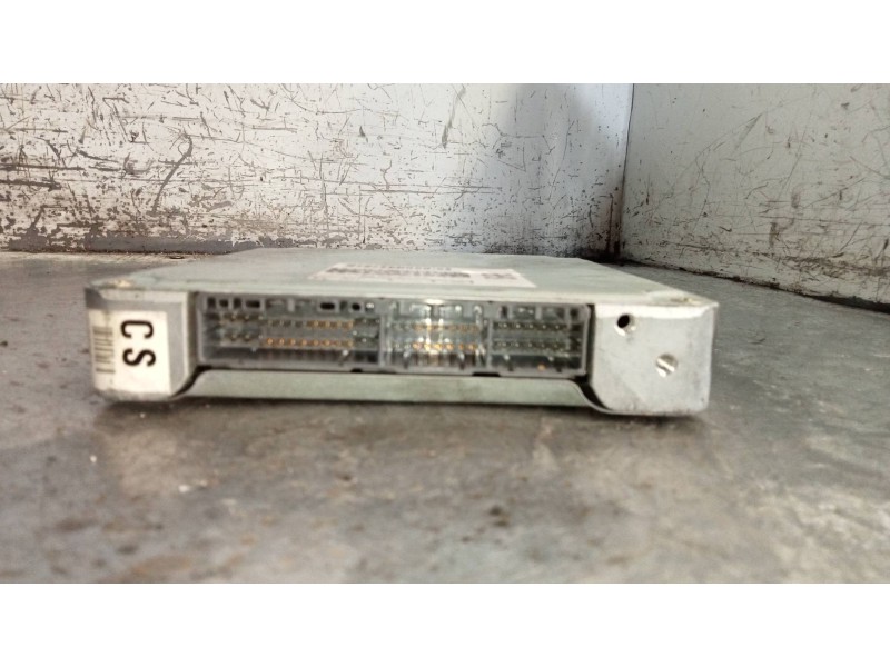 Recambio de centralita motor uce para toyota camry (v10) 2.2 gl referencia OEM IAM 8966106140 TN1757005193 