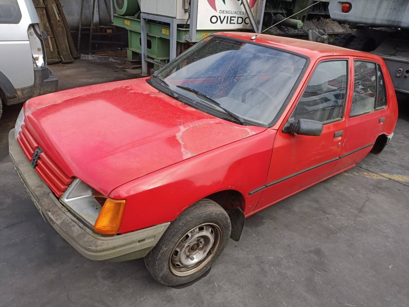 peugeot 205 berlina del año 1989