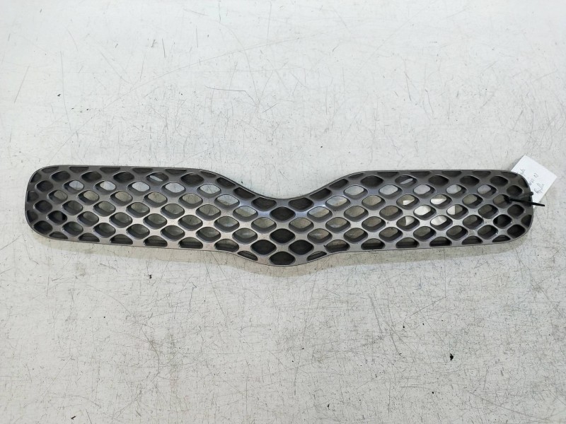Recambio de rejilla delantera para toyota yaris (ncp1/nlp1/scp1) 1.4 turbodiesel cat referencia OEM IAM   