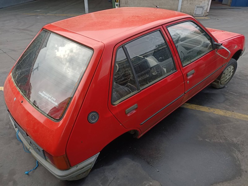 peugeot 205 berlina del año 1989