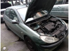 peugeot 206 berlina del año 2001