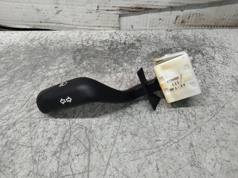 Recambio de mando luces para saab 9-5 sedán 2.0 t e ecopower referencia OEM IAM 4739488  