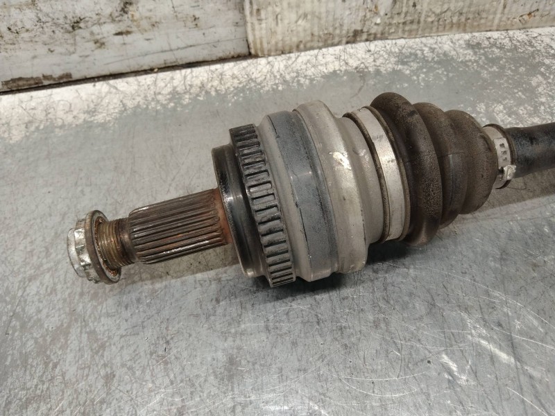 Recambio de transmision trasera izquierda para bmw serie 1 berlina (e81/e87) 120d referencia OEM IAM   