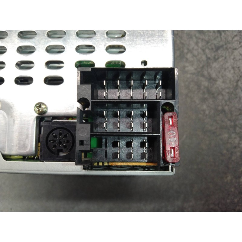 Recambio de sistema audio / radio cd para saab 9-5 sedán 2.0 t e ecopower referencia OEM IAM 4711784  