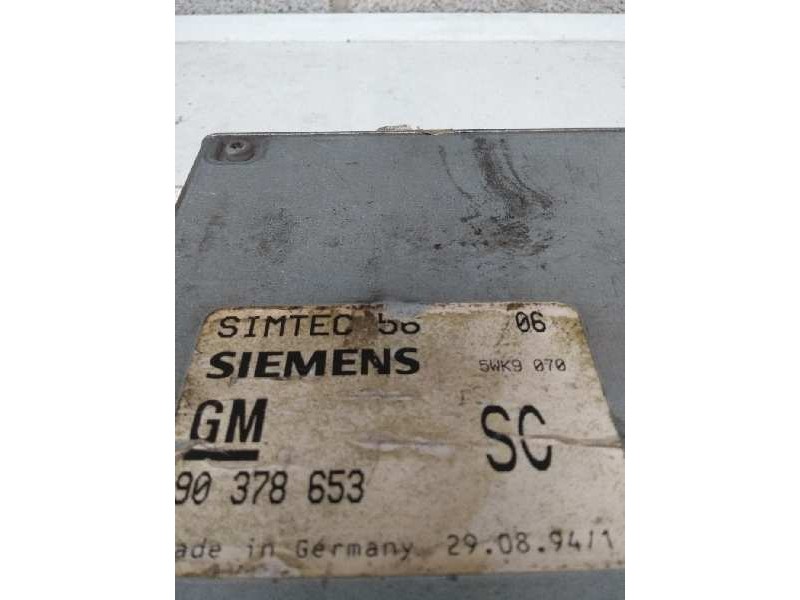 Recambio de centralita motor uce para opel omega b 2.0 16v cat (x 20 xev / l34) referencia OEM IAM 90378653 5WK9070 SC