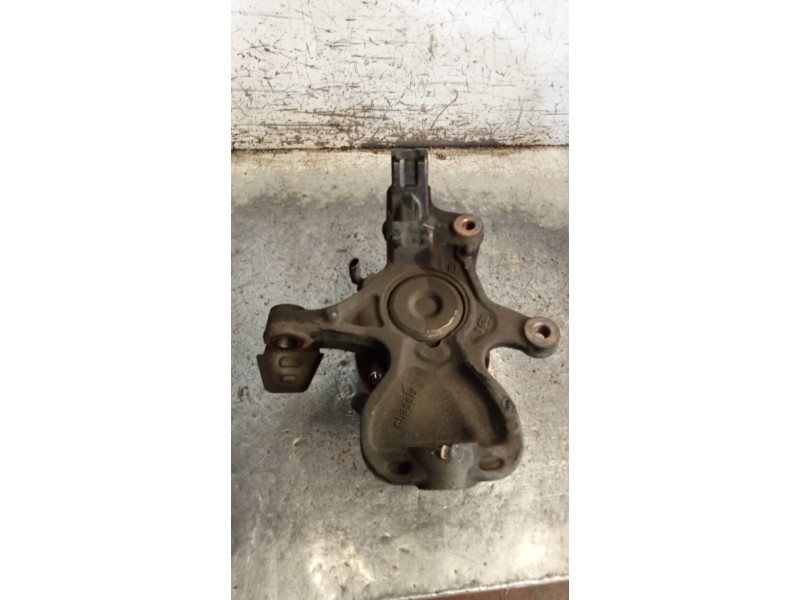 Recambio de mangueta delantera derecha para mercedes sprinter iii furgón fwd 211/214 cdi fwd l1 (910.621) referencia OEM IAM A90
