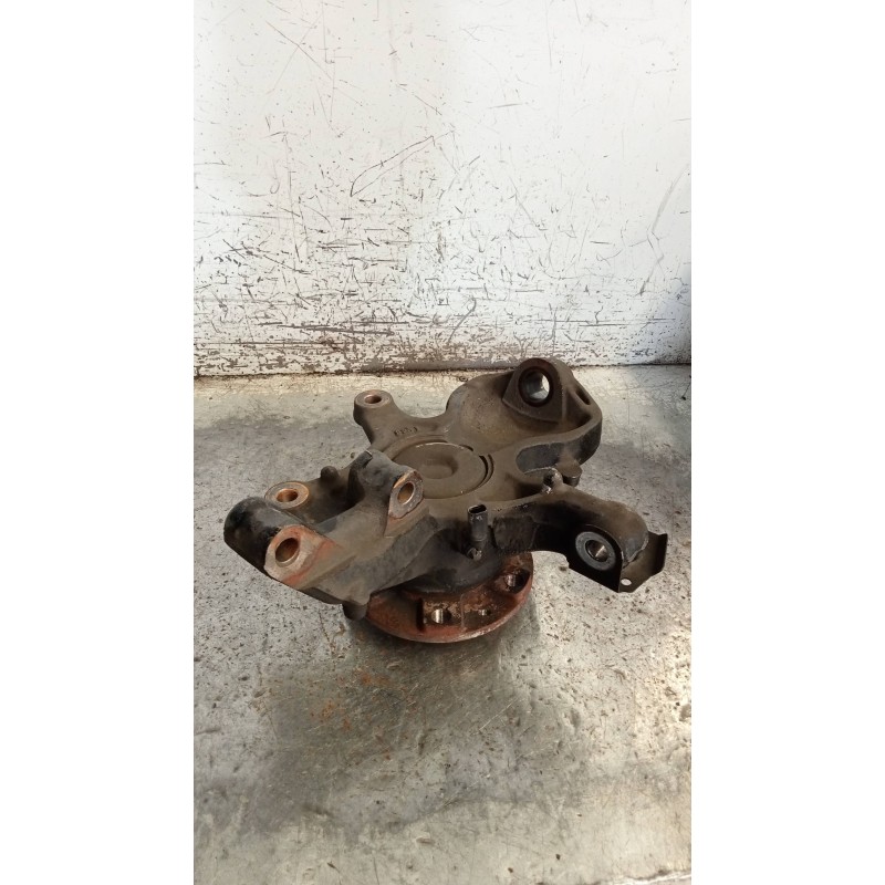 Recambio de mangueta delantera derecha para mercedes sprinter iii furgón fwd 211/214 cdi fwd l1 (910.621) referencia OEM IAM A90