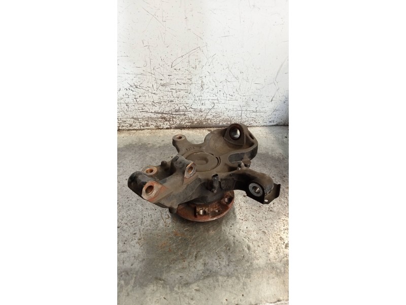 Recambio de mangueta delantera derecha para mercedes sprinter iii furgón fwd 211/214 cdi fwd l1 (910.621) referencia OEM IAM A90