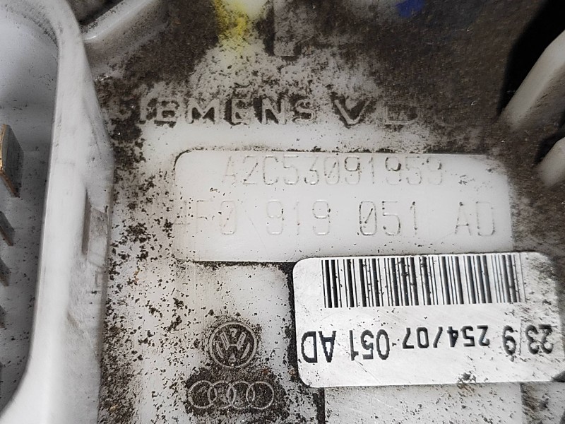 Recambio de bomba combustible para audi a6 avant (4f5) 2.4 quattro referencia OEM IAM A2C53091903 4F0919051AD 