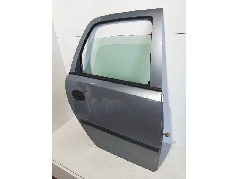 Recambio de puerta trasera derecha para opel meriva 1.6 16v referencia OEM IAM   