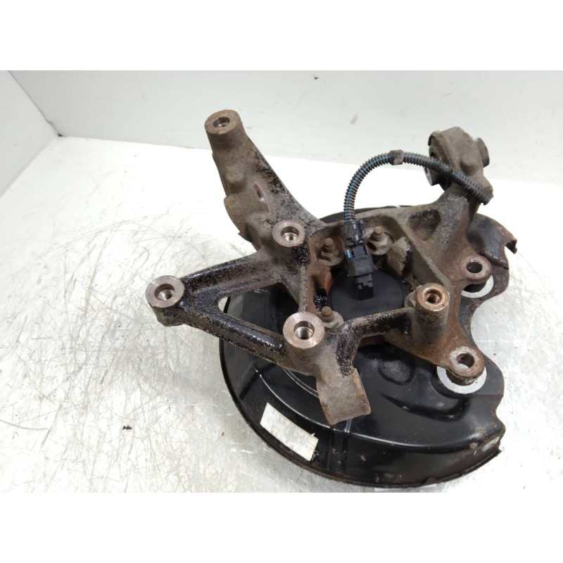 Recambio de mangueta trasera izquierda para opel vectra c caravan 1.9 16v cdti cat (z 19 dth / lrd) referencia OEM IAM   