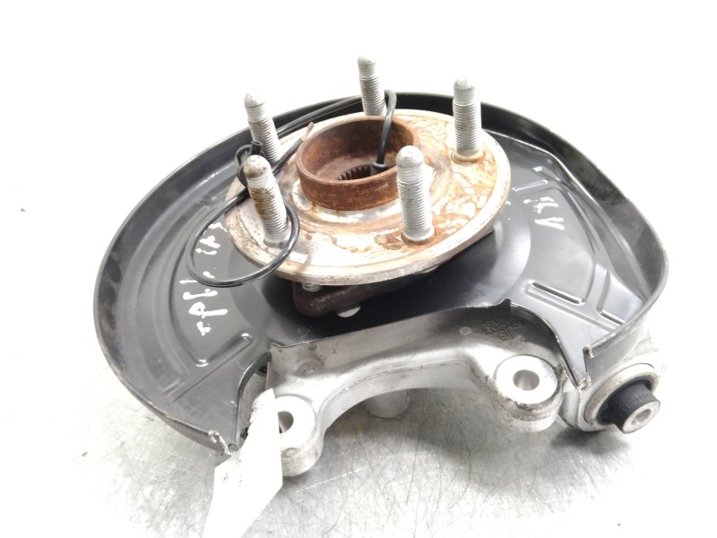 Recambio de mangueta trasera derecha para opel insignia berlina 2.0 16v cdti referencia OEM IAM   