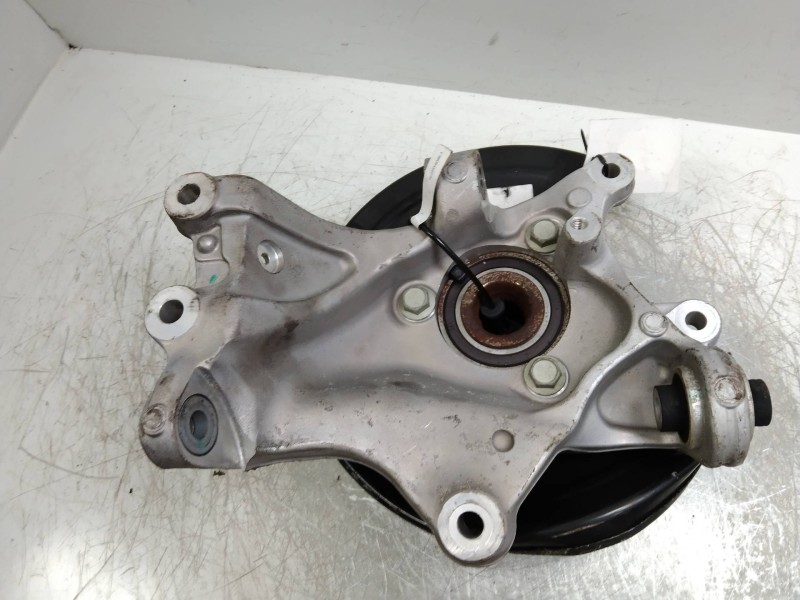 Recambio de mangueta trasera derecha para opel insignia berlina 2.0 16v cdti referencia OEM IAM   