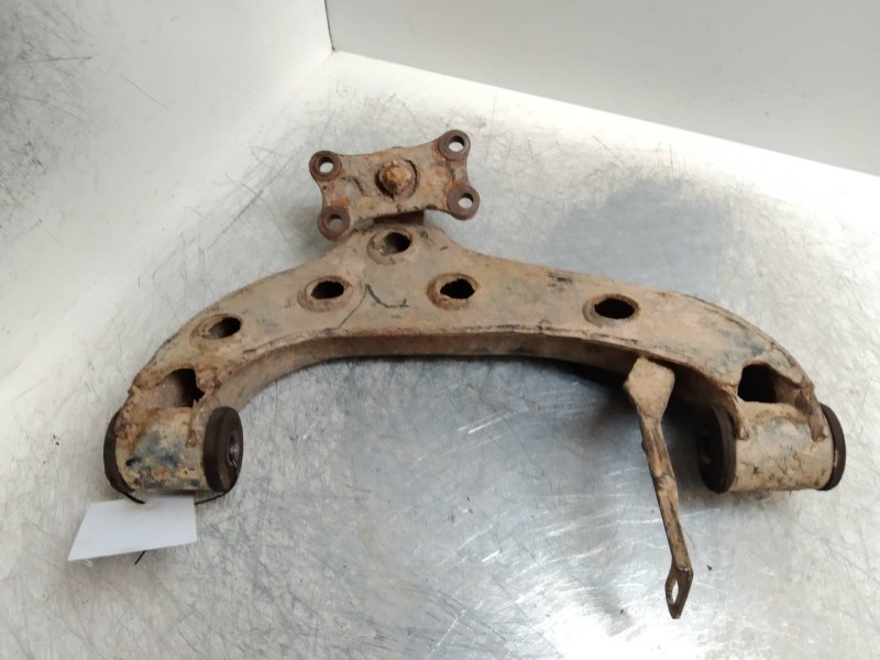 Recambio de brazo suspension superior trasero derecho para santana 300 1.6 hdi referencia OEM IAM   