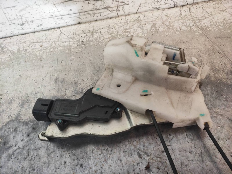 Recambio de motor cierre centralizado delantero derecho para suzuki alto amf 310 ga referencia OEM IAM   