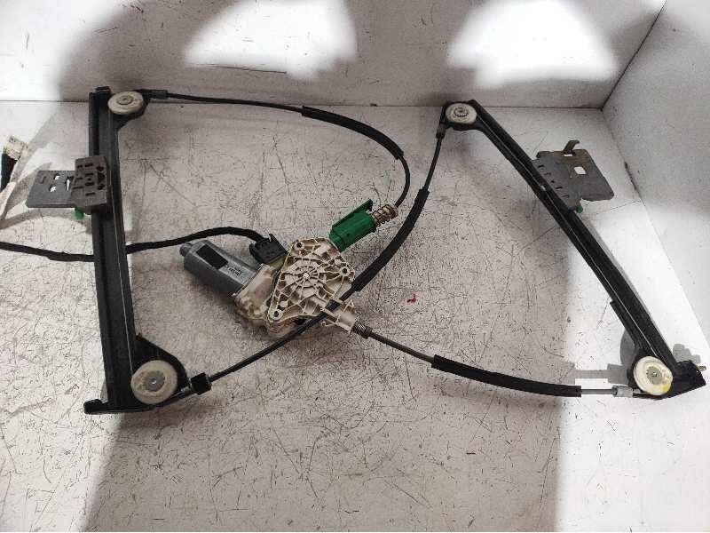 Recambio de elevalunas delantero derecho para mercedes clase sl (w230) roadster 500 (230.475) referencia OEM IAM 2308201042  