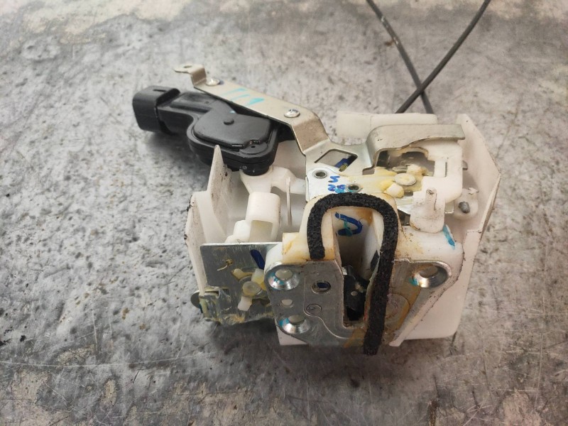 Recambio de motor cierre centralizado trasero derecho para suzuki alto amf 310 ga referencia OEM IAM   