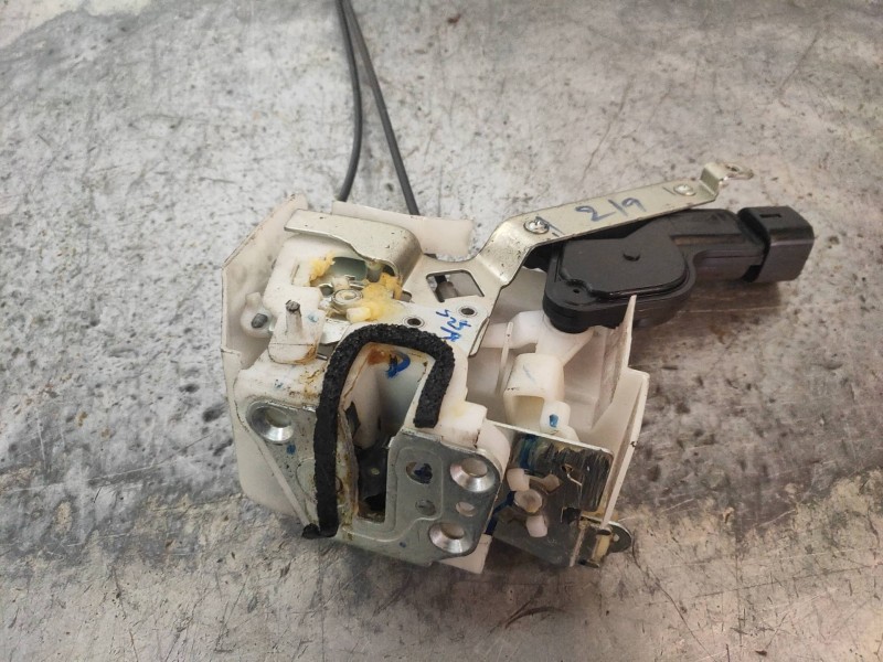 Recambio de motor cierre centralizado trasero izquierdo para suzuki alto amf 310 ga referencia OEM IAM   