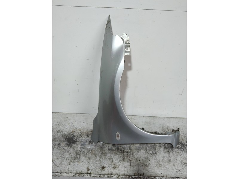 Recambio de aleta delantera derecha para mazda 6 berlina (gg) 2.0 diesel cat referencia OEM IAM   