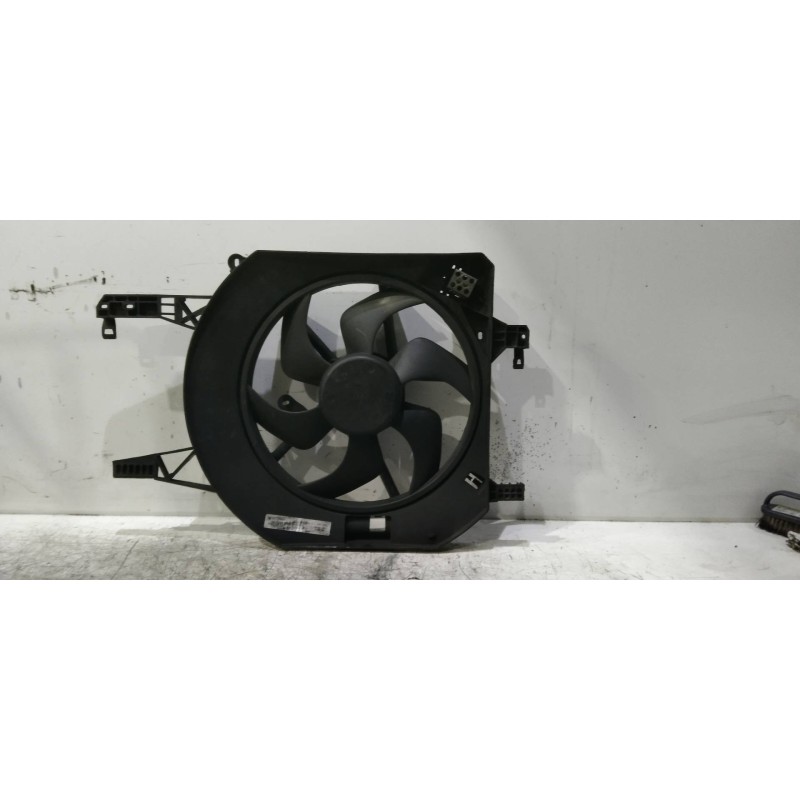 Recambio de electroventilador para opel vivaro furgón/combi (07.2006 =>) combi 2.7t l1h1 referencia OEM IAM 1831199016  
