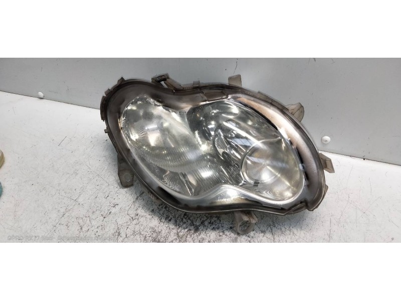 Recambio de faro derecho para smart coupe 0.6 turbo cat referencia OEM IAM   