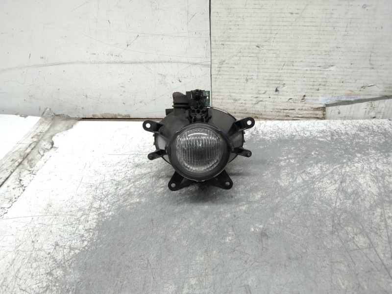 Recambio de faro antiniebla derecho para bmw serie 3 berlina (e46) 320d referencia OEM IAM   