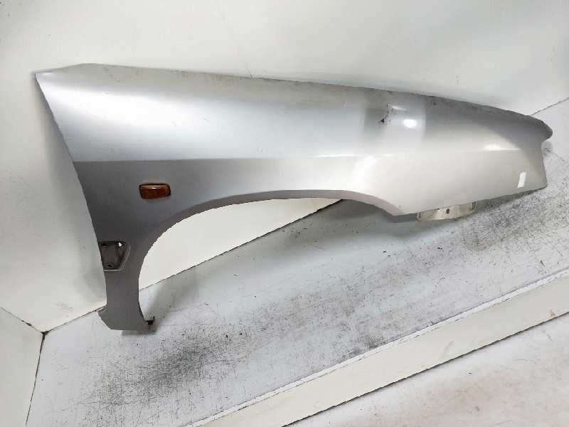 Recambio de aleta delantera derecha para citroen xantia berlina 1.9 td sx referencia OEM IAM   