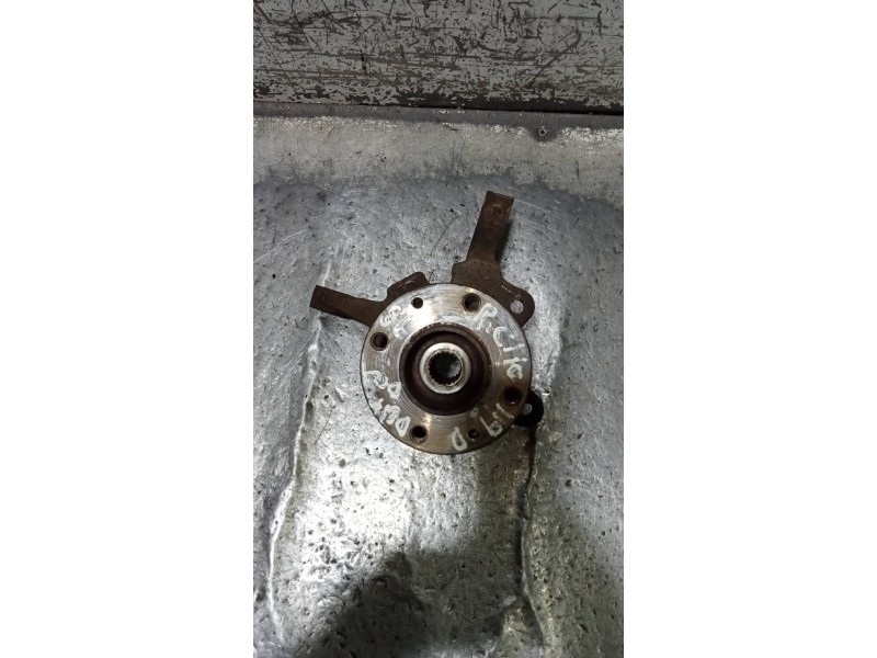 Recambio de mangueta delantera derecha para renault clio ii fase i (b/cbo) 1.9 d referencia OEM IAM   