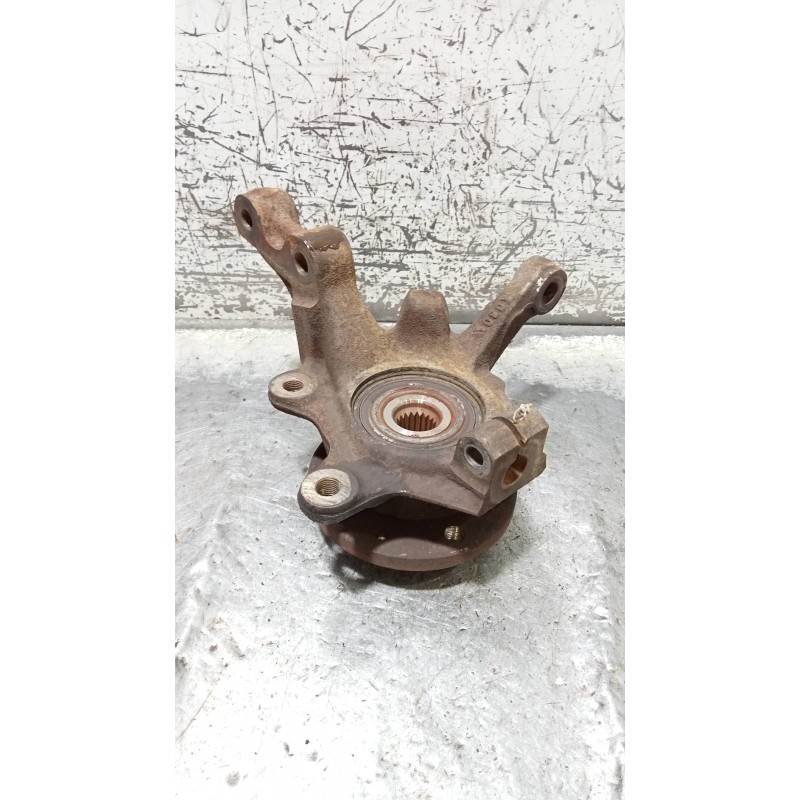 Recambio de mangueta delantera derecha para renault clio ii fase i (b/cbo) 1.9 d referencia OEM IAM   