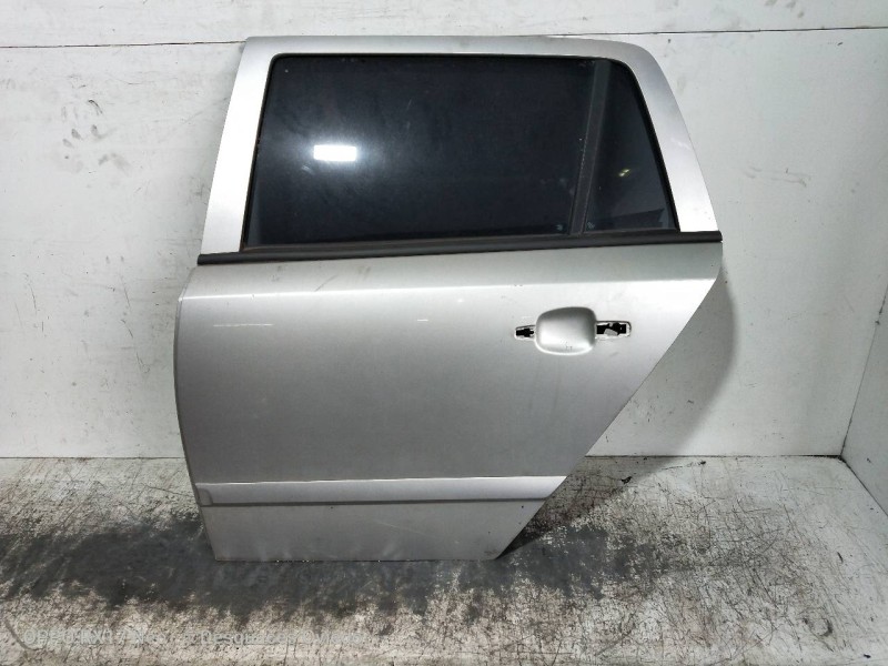 Recambio de puerta trasera izquierda para opel astra h caravan energy referencia OEM IAM   5P