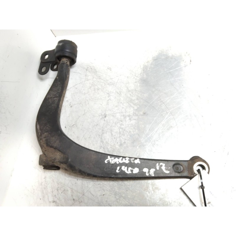 Recambio de brazo suspension inferior delantero izquierdo para citroen xantia berlina 1.9 td seduction referencia OEM IAM   