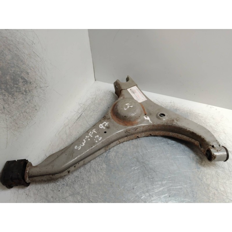 Recambio de brazo suspension inferior trasero derecho para suzuki swift sf berlina (ma) 1.3 gls (3-ptas.) referencia OEM IAM   