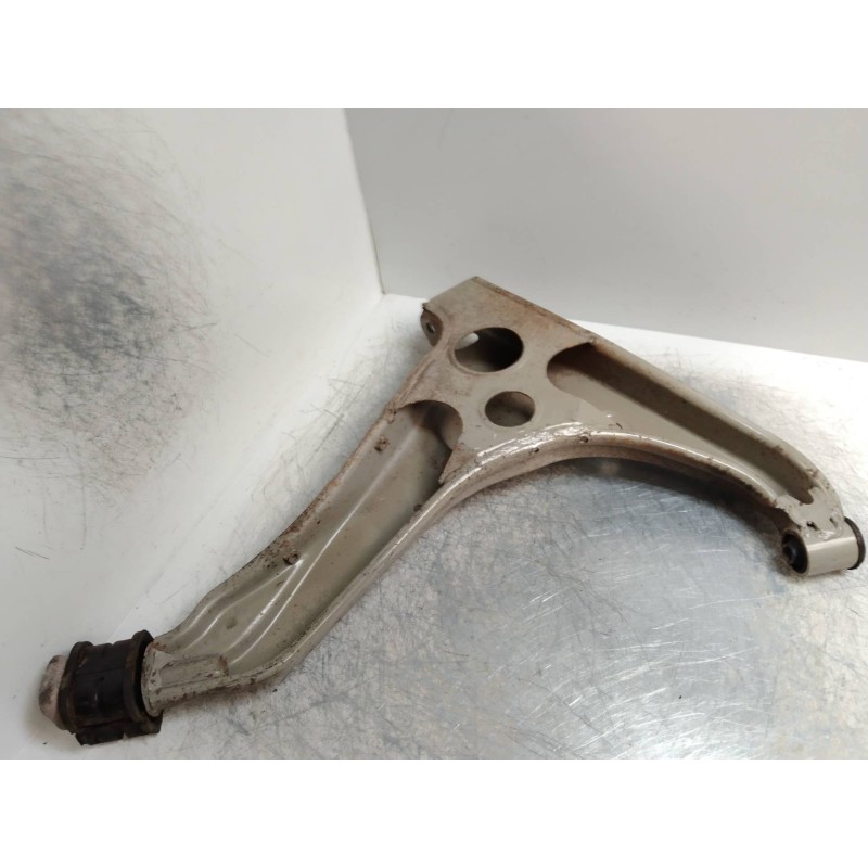 Recambio de brazo suspension inferior trasero izquierdo para suzuki swift sf berlina (ma) 1.3 gls (3-ptas.) referencia OEM IAM  