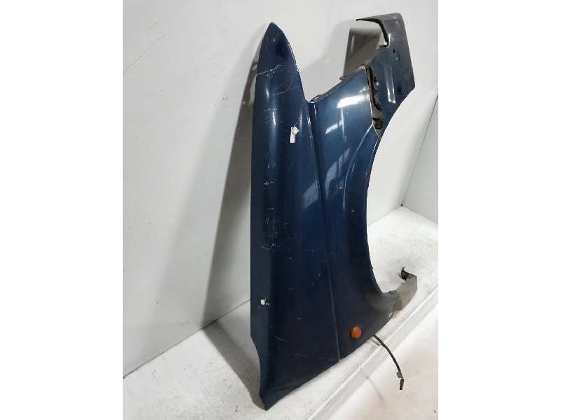 Recambio de aleta delantera derecha para chrysler voyager (es) 2.5 se referencia OEM IAM   