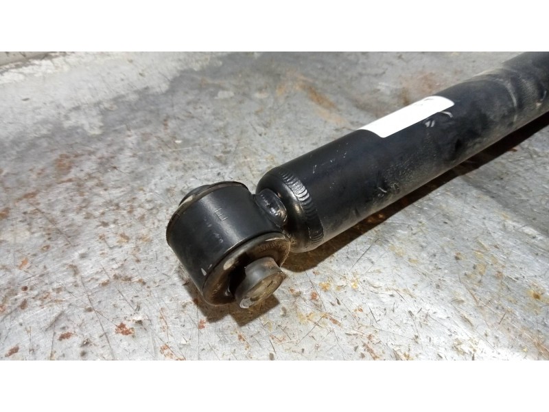 Recambio de amortiguador trasero derecho para hyundai i20 active tecno referencia OEM IAM 55300C8510  