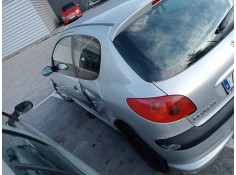 peugeot 206 berlina del año 2005 2