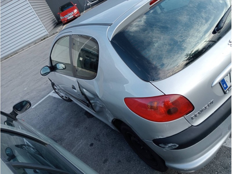 peugeot 206 berlina del año 2005 peugeot 206 berlina del año 2005